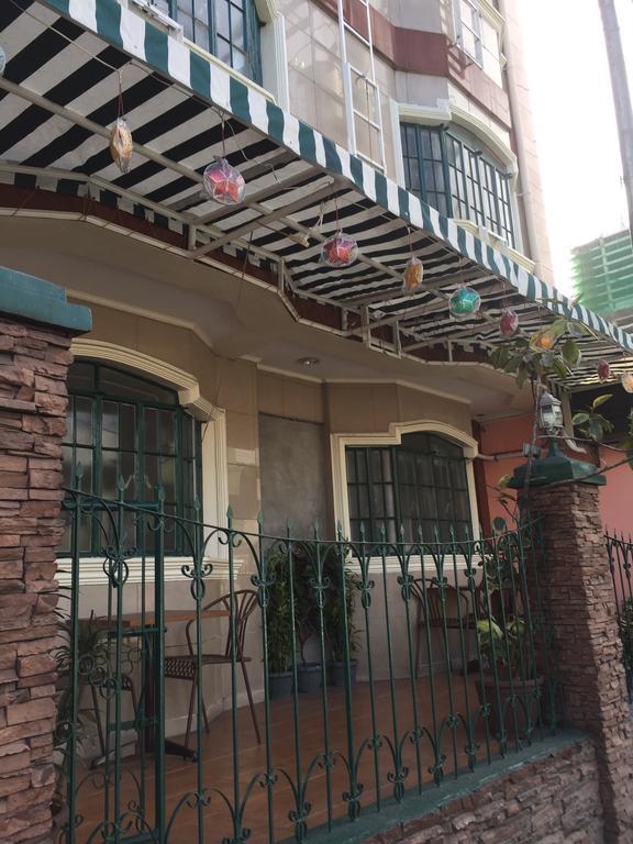1 River Central Hostel Makati City Kültér fotó